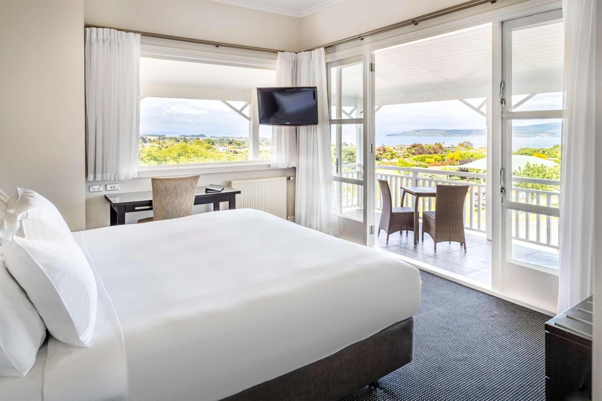 Hilton Lake Lago Taupo Esterno foto