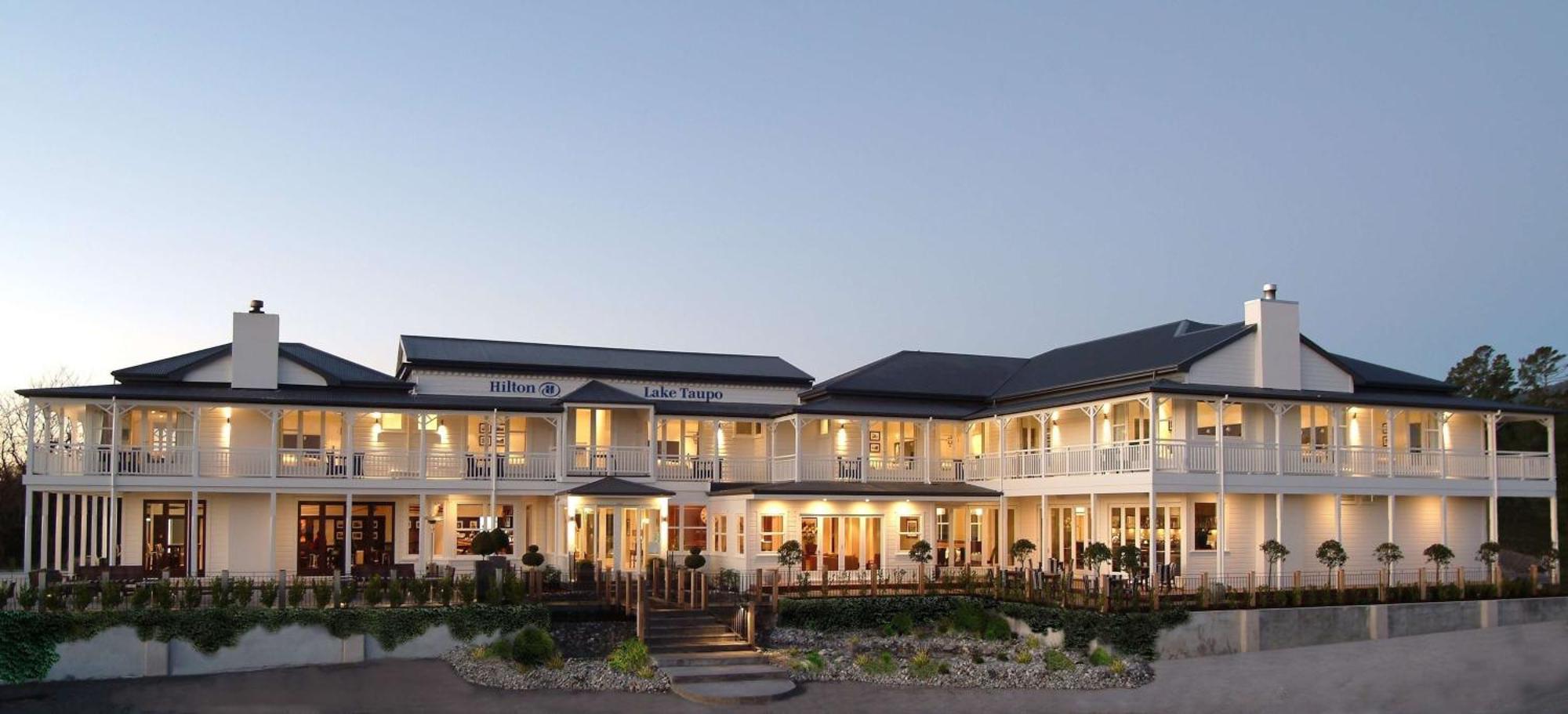 Hilton Lake Lago Taupo Esterno foto